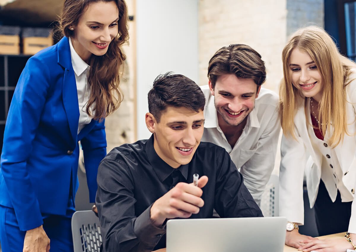 How Dispatching Services Optimize Field Service Management